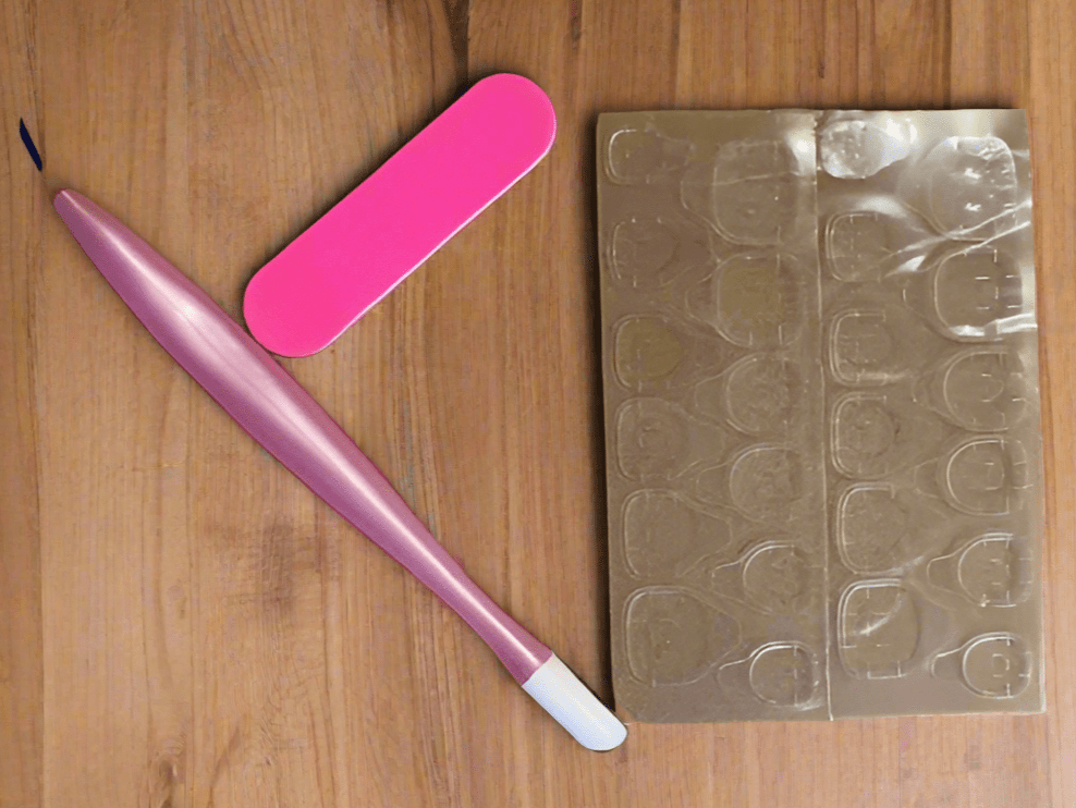 Effortless Beauty press - on nails - Tula Rose